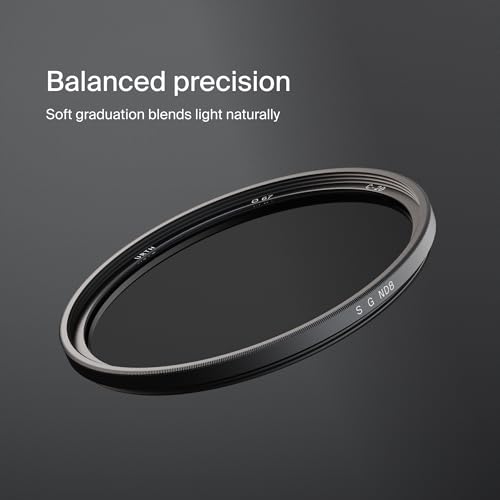 Urth 37mm Soft Graduated ND8 Lens Filter (Plus)