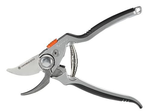 Gardena 08702 premium bypass hand pruning scissors with stainless steel blade for cutting hard wood