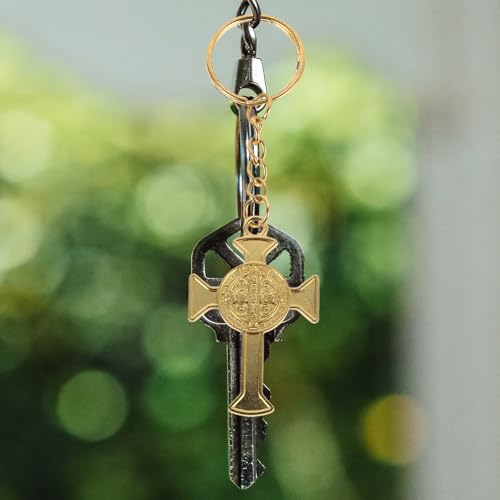 Homoyoyo 10pcs Saint Benedict Cross Keychain Gold Zinc Alloy