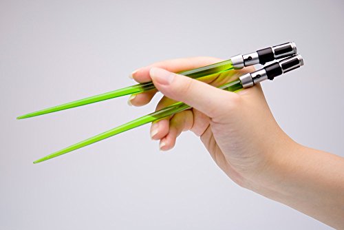 Kotobukiya Star Wars Yoda lightsaber chopsticks with detailed green handle and blade design, perfect for themed dining.