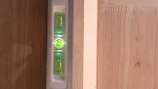 Prexiso 2-in-1 laser level with 12-inch magnetic spirit level and light, 100-foot laser range