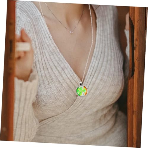 Shamrock Necklace for Women St Patrick’s Day Pendant Jewelry Dainty Crystal Glass Clover Charm Gift for Teens and Girls Festive Accessory