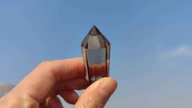7cm 12 Sided Facet Smokey Crystal Vogel Smoky Double Terminated Wands Rock Quartz Point Reiki Healing Stone DT for Spiritual Meditation Energy Generator Gemstone Stick Cristal Wond for Chakra Gift