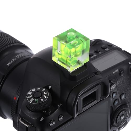 PATIKIL Camera Hot Shoe Cover Level, 2 Pcs 3 Axis Hot Shoe Bubble Spirit Level Standard Flashlight Protector Compatible for Nikon for Fujifilm for Pentax Universal DSLR/SLR Camera, Green