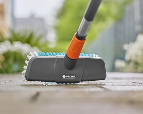 Gardena Cleansystem hard, long-handle brush: for intensive cleaning of non-sensitive surfaces, firm bristles of different lengths, connection to Cleansystem handle, for larger surfaces (18816-20) Single
