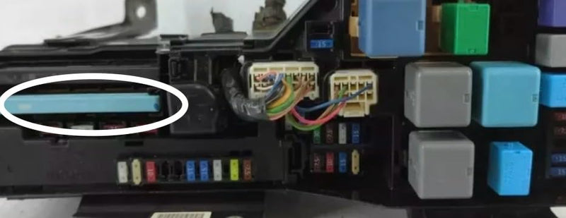 [Australia - AusPower] - EDS 82620-07090 8262007090 Fusible Link Block Assembly Multi Link Fuse Compatible Replacement for Toyota Avalon (05-12) & Lexus ES350 (07-12). 120 Amp Alternator Circuit. Replaces 82620-07060 