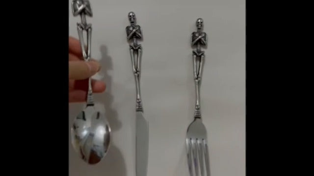 Skeleton Skull Silverware Set, LOYEH Stainless Steel Spoon Fork and Knife Flatware Tableware Design Modern Look Great Gifts For Halloween Easter and Christmas (SKULL - 3 IN ONE) Silver Skeleton Design 3 in 1