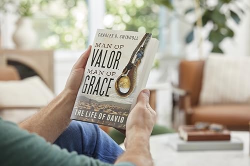 Man of Valor, Man of Grace: The Life of David (The Perfect Gift for Fans of House of David. Discover More About the Real King David of the Bible)
