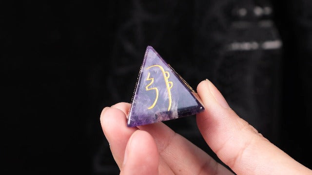 mookaitedecor Aventurine Crystal Pyramid Reiki Stones Grid Green