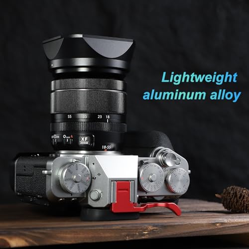 Haoge Metal Square Lens Hood for Fujifilm Fujinon XF 18-55mm F2.8-4.0 R LM OIS & XF 14mm F2.8 R Lens with a Hood Cap on X-T5 X-T4 XT50 XH2 Camera