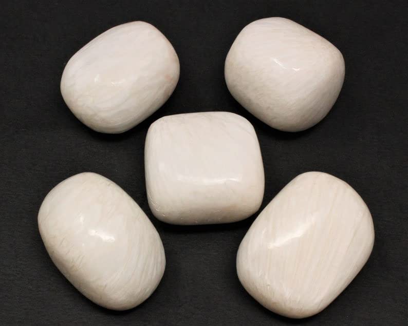 Pachamama Essentials Scolecite Tumbled - Healing Stone - Crystal Healing 20-25mm 1 Round