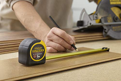 Stanley FatMax Blade Armor Tape Measure, Magnetic Hook (5 m Length, Lock, Automatic Return, Belt Clip) FMHT0-33864 1 - Pack