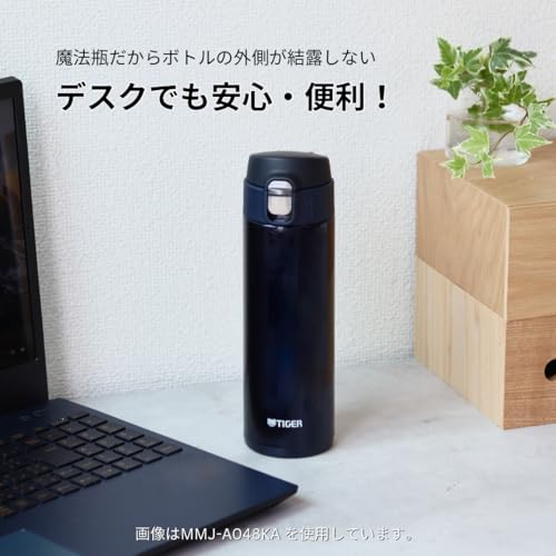 Tiger Thermos Water Bottle, 20.3 fl oz (600 ml), Direct Drinking, Stainless Steel, Mini Bottle, Sahara Mug, Lightweight, Dream Gravity, MMJ-A060-KA, Blue Black 20.3 Ounces Blue/Black