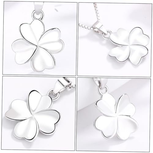 Operitacx Four Leaf Shamrock Pendant Classic Saint Patrick's Day Clavicle Chain Decorative Necklace Party Wearing Necklace for Dressing up Photo Props