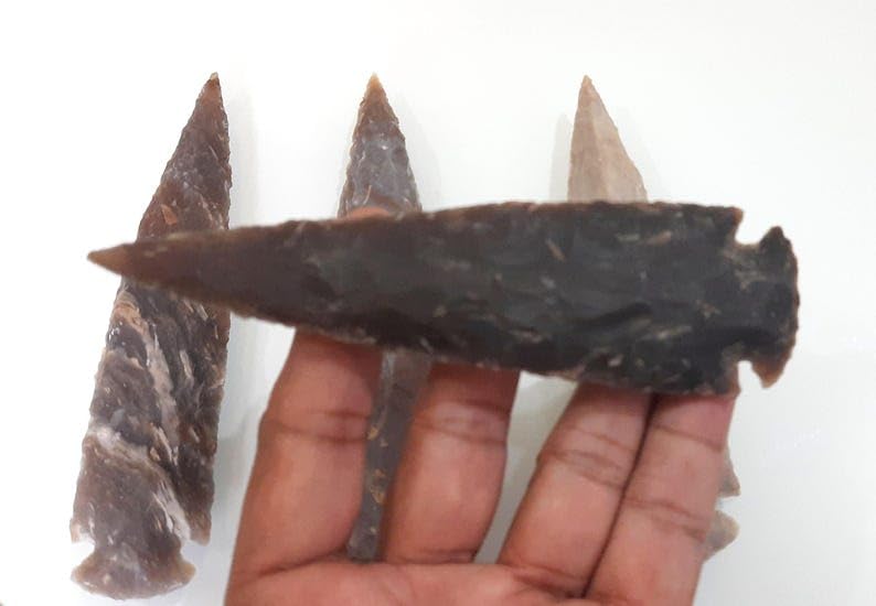 Agate Flint Arrow Head Healing Natural Stone Figurine | Flint Spear Arrowhead | Size: 5-5.5 Inch Approx