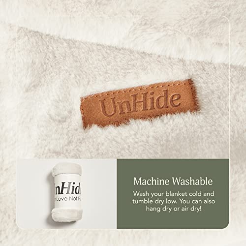 UnHide Lil' Marsh Faux Fur Blanket, Lightweight, Soft Throw Blanket Snow White X-Small (34" x 44")