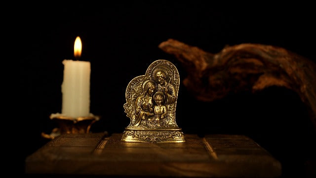 CHOVY Holy Family Statue Solid Brass, 100% Solid Brass Joseph Mary Jesus Figurine, Handcrafted Catholic Desk Ornament for Home & Office, Unique Religious Gift for Baptism, First Communion, Wedding