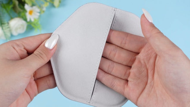 4 Pack Microfiber Cleaning Cloth with Pocket for Electronics