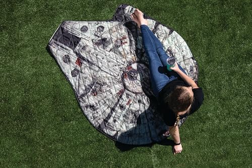 PICNIC TIME Star Wars Millennium Falcon Blanket in a Bag, (Brown with Millennium Falcon Design)