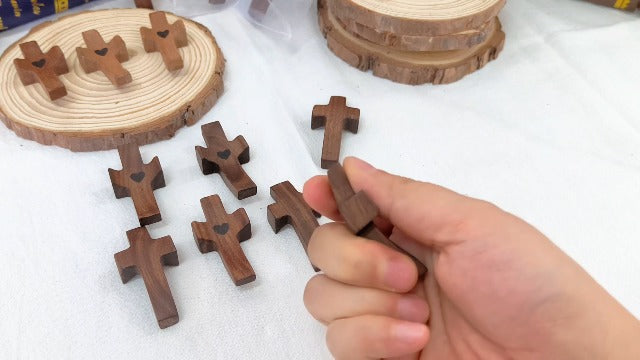 OOTDSE Wooden Cross Fidget for People with Anxiety Relief 10Pcs Handheld Small Pocket Cross Prayers Encouragement Christian Religious Solid Walnut Gift for Adults/Teens/Elderly on Easter,etc Walnut A 10Pcs