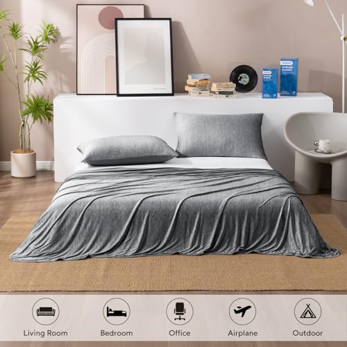 HOMFINE cooling blanket for hot sleepers, black throw blanket measuring 50x70 inches, made of lightweight, breathable fabric.