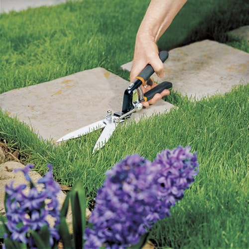 Fiskars 5-inch Power-Lever grass shears for lawn and garden trimming