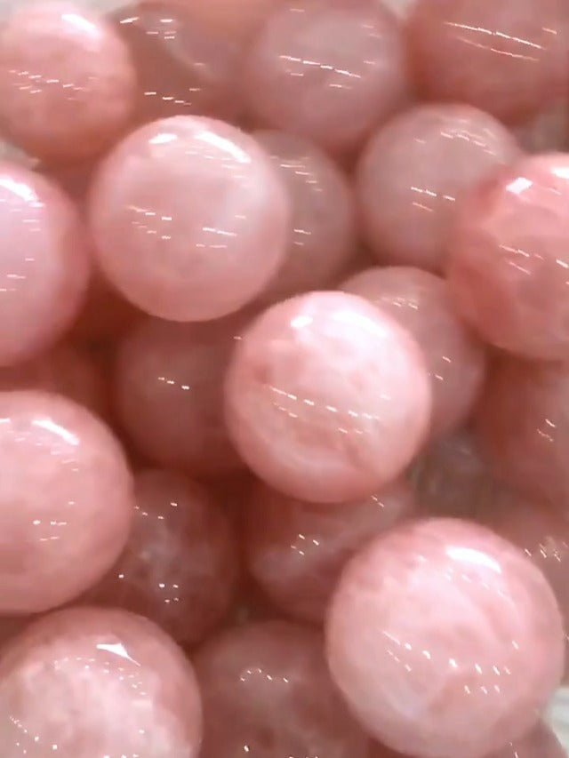 1.6-2 inch Natural Pink Crystal Ball with Stand, Hand Polished Rose Quartz Gemstone Sphere, Reiki Healing Energy Stone, Feng Shui Home Desktop Ornament, Spiritual Meditation Decorative Gift 40-50mm