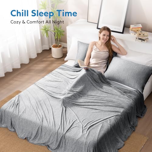 Black HOMFINE cooling blanket for hot sleepers, 50x70 inch throw blanket made of breathable fabric for comfort during sleep.
