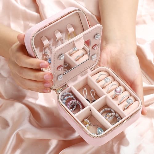 Parima Plush Velvet Travel Jewelry Case Organizer Jewelry Box - Small Travel Jewelry Holder Jewelry Case Travel Essentials Personalized Birthday Gifts for Women Teenage Her Friend - Letter R, Pink