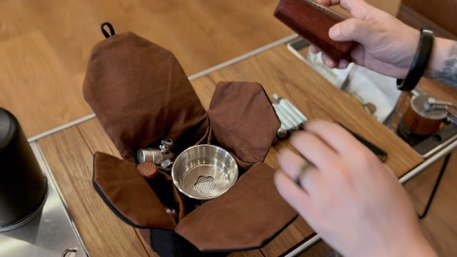 Carrying Case for UPHOT & UPTANK Portable Espresso Machines, Travel Coffee Bag with CO₂ Cartridge Storage & Heat-Resistant Mat (Dunkelblau, R-Bag) Dunkelblau