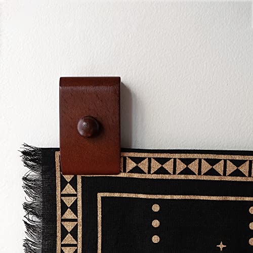 MOCTUS Quilt Hangers for Wall Display, Decorate with Blanket and Tapestry, Wooden Rug Hangers (Brown, 4 Large Clips with Hardware) Brown