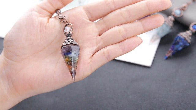 PESOENTH Aquamarine Crystal Pendulum Blue Gemstone Spiritual Hexagonal Pointed Healing Crystals Dowsing Pendulum gifts for Witchcraft Divination Tools