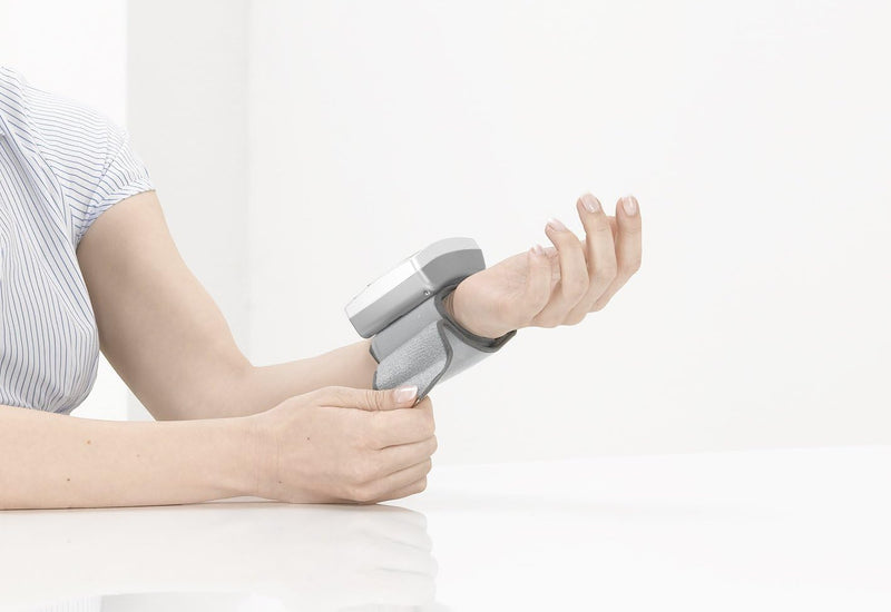 Sanitas SBC 15 Wrist Blood Pressure Monitor, Fully Automatic Blood Pressure and Pulse Monitor, Alarm for Possible Heart Rhythmia