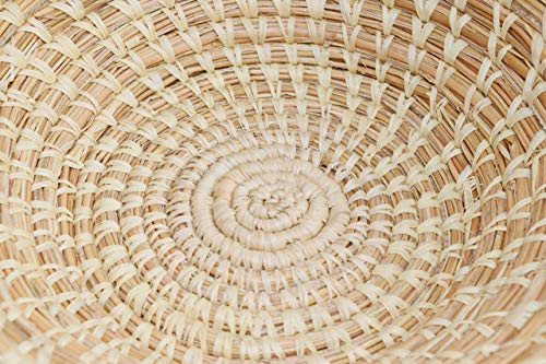 Tembo Crafts Africa - Handmade Basket Uganda - Made of Sisal & Banana Fiber - 8 Inches Diameter - Tan, Natural Colors, UB58