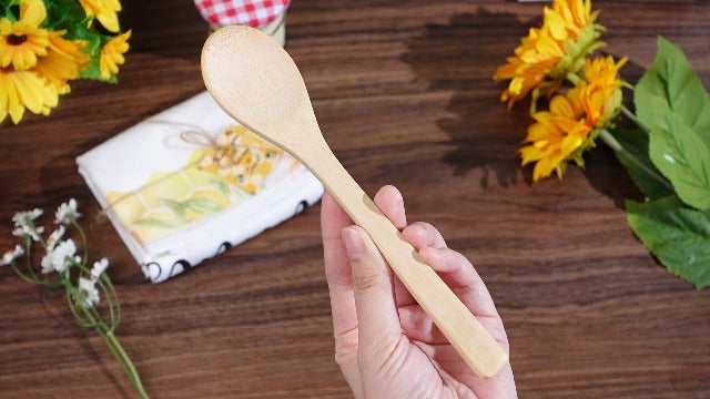 Nuenen Baby Shower Game Prizes Bee Mini Charcuterie Board cheese server set with rectangular shape, perfect for serving cheese and snacks
