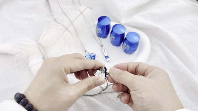 Cremation Urn Necklace for Ashes Set of 6- Small Cremation Urns for Human/Pet Keepsake Sharing Urns Memorial Ashes Holder-A Limb has Fallen from The Family Tree (6Pcs-Blue) 6pcs-blue