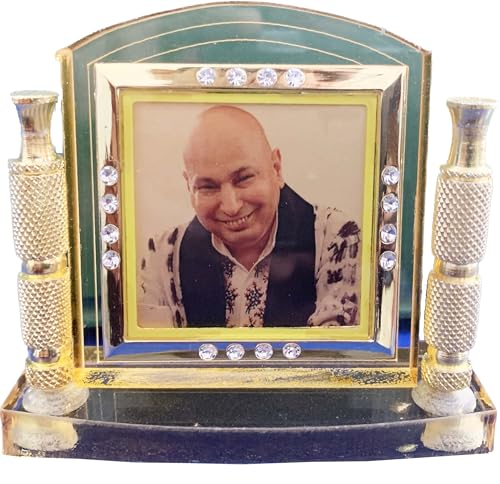 BEXCO Jai Guruji Swaroop Self-Standing Statue – Approx. 3.5x3.5 Inch Guruji Maharaj Photo Frame with Stable Base, Spiritual Divine Blessings Showpiece for Car Dashboard, Office Desk, & Home Decor