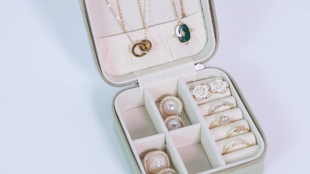 SLOZO Travel Jewelry Case, Travel Jewelry Box, Mini Jewelry Travel Case, Jewelry Organizer Case, Portable Small Jewelry Organizer Storage Boxes - Best Gift for Women Girls. Green 4pcs
