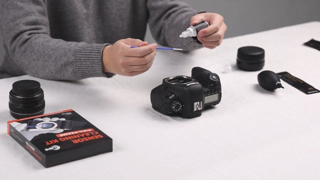UES Full-Frame Camera Sensor Cleaning Kit (14pcs Swabs and 15ml Cleaner) 14 Swabs + 15ml Cleaner