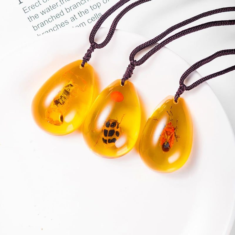 18 pcs Insect Amber Fossils, BOSOIRSOU Amber Fossil Pendants, Different Insect Specimen, Bug Preserved in Resin, Kids Educational Toy and Scientific Amber Collections - Random Patterns