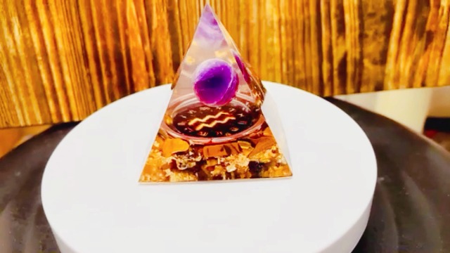 Orgonite Pyramid,Crystal Pyramid,Amethyst&Tiger's Eye Stone Yellow