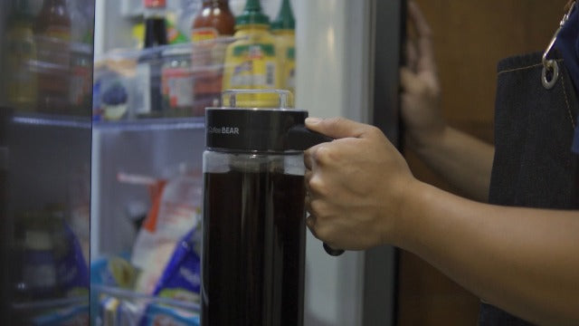 COFFEE BEAR – Cold Brew Coffee Maker and Iced Tea Brewer, Large 1.3L (44oz) Borosilicate Glass Pitcher with Reusable Mesh Filter, Easy to Clean, Dishwasher Safe