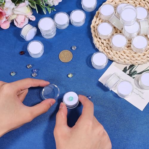 CHGCRAFT 50 Pcs Mini Round Stone Box Small Loose Diamond Gemstone Display Case with Clear Top Lids and Sponge, White, 1.2×0.7 Inch