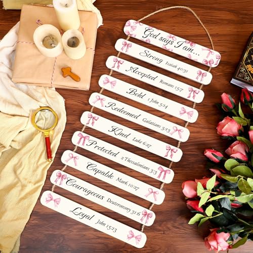 Yuntau God Says I Am Bow Wall Decor Coquette Christian Pink Bible Verses Wood Hanging Sign Pink Bow Wall Art Room Decor Inspirational Christian Gifts for Women Room Bathroom Bedroom Home Kitchen