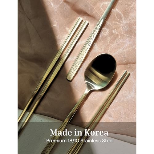 ONGI Korean Spoon and Chopstick 1 Set – Premium 18/10 Titanium Gold – Hangul Design – Gift-Ready – Made in Korea – Dishwasher Safe (Yongbi Gold 2 Set)