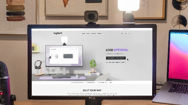 Logitech for Creators Litra Glow Premium LED Streaming Light - Graphite 3.6" x 3.6" x 1.1"