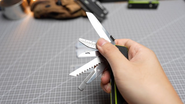 Roxon S503G Flex Companion 9-in-1 modular EDC multitool and D2 pocket knife in black