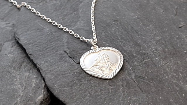 Alexander Castle 925 Sterling Silver St Christopher Pendant Necklace - Heart-Shaped Pendant with 18" Sterling Silver Chain & Jewellery Gift Box