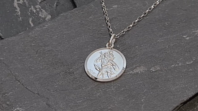 Alexander Castle Reversible 925 Sterling Silver St Christopher Pendant Necklace - 18mm with 18" Sterling Silver Chain & Jewellery Gift Box