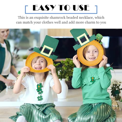 3pcs St Patrick's Day Necklaces with Green Shamrock Pendant, Lightweight Plastic Holiday Accessories Featuring Beaded Design, for St Patrick's Day Parties and Festival Decoration
